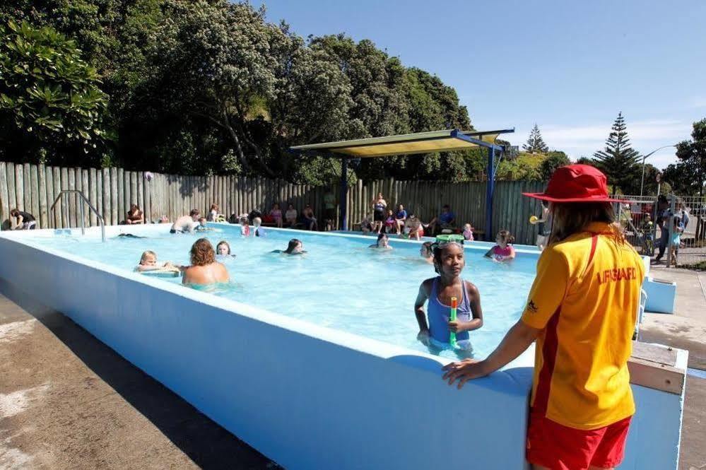 Fitzroy Beach Holiday Park Hotel New Plymouth Exterior photo